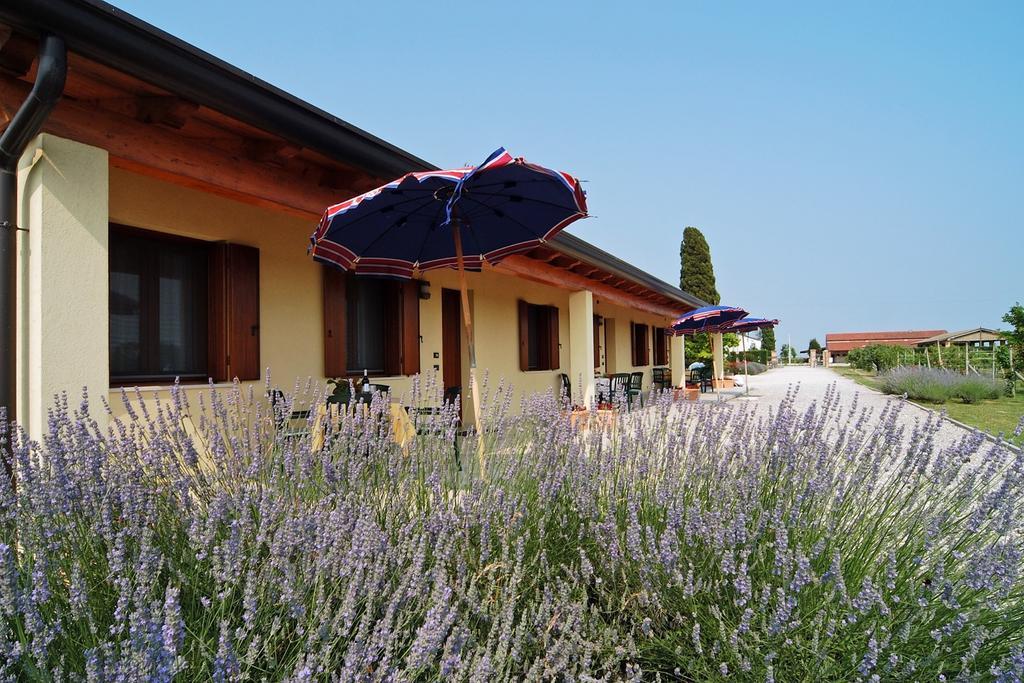 Agriturismo Tenuta Regina - Glamping Luxury Lodges And Apartments Palazzolo dello Stella Εξωτερικό φωτογραφία