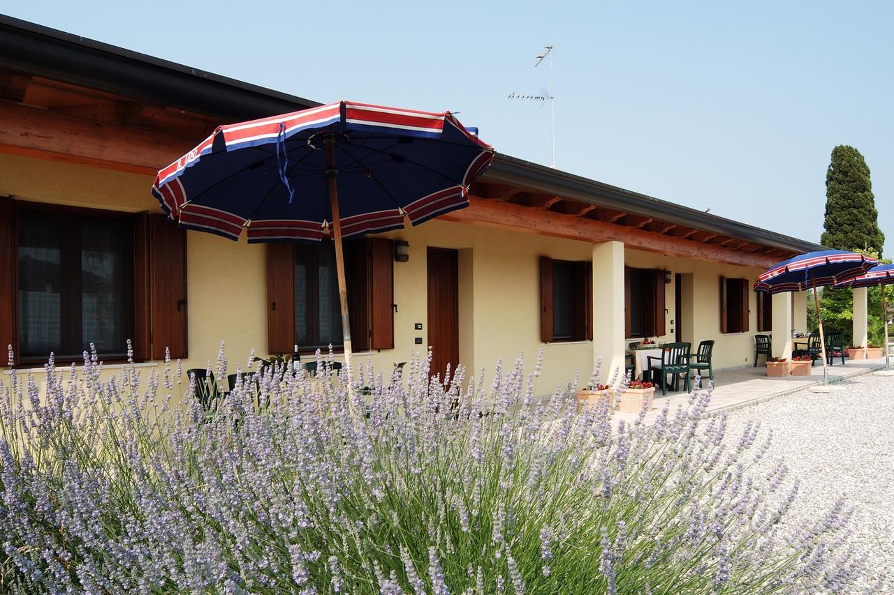 Agriturismo Tenuta Regina - Glamping Luxury Lodges And Apartments Palazzolo dello Stella Εξωτερικό φωτογραφία