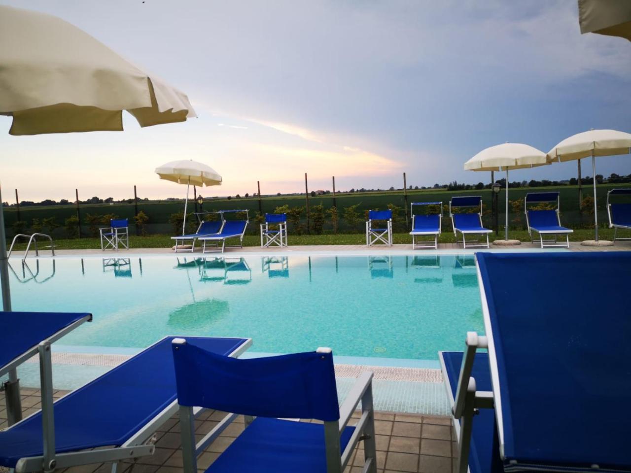 Agriturismo Tenuta Regina - Glamping Luxury Lodges And Apartments Palazzolo dello Stella Εξωτερικό φωτογραφία
