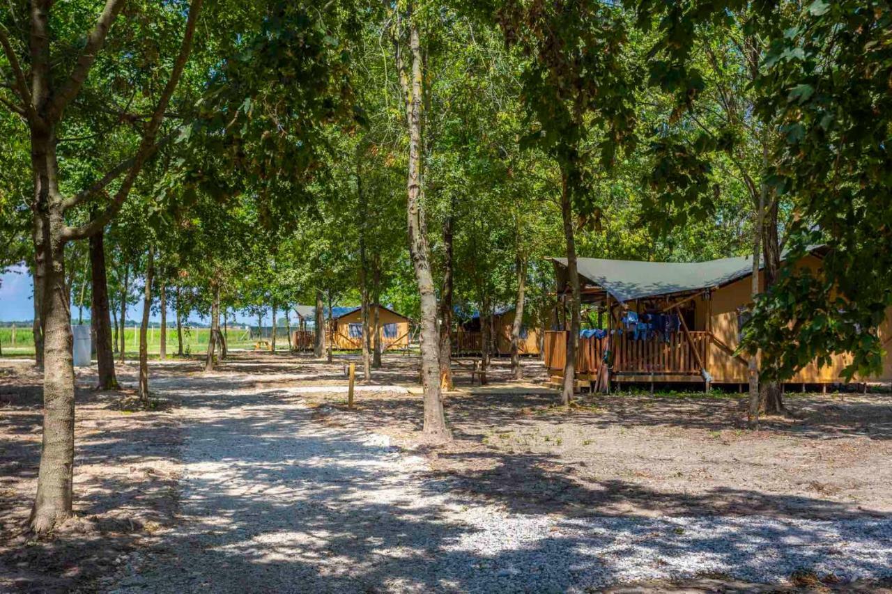 Agriturismo Tenuta Regina - Glamping Luxury Lodges And Apartments Palazzolo dello Stella Εξωτερικό φωτογραφία